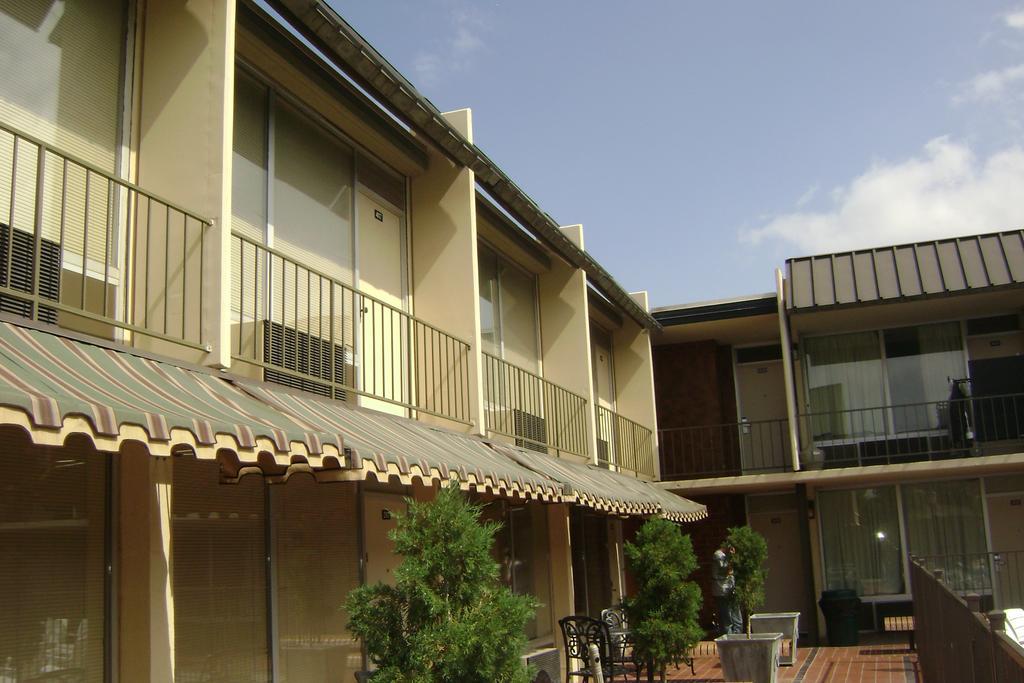 Western Inn And Suites Enid ภายนอก รูปภาพ